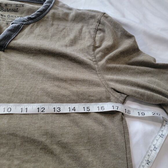 Lucky Brand Mens Venice Burnout Shirt Size Small Punk Skater Long Sleeve V neck - Picture 5 of 6